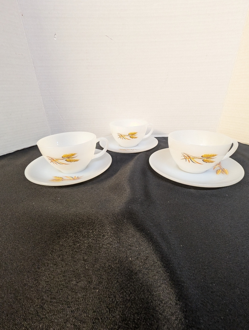Anchor Hocking Fire King Golden 3 Wheat Coffee Tea Cups Saucers Set Milk Glass